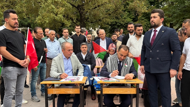 Çankırı'da, Gazze'de öldürülen çocuklar "boş sıralar"la anıldı