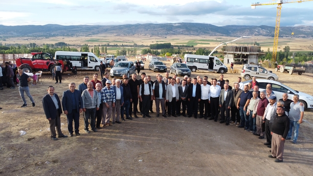 MHP Tokat Milletvekili Bulut, Yeşilyurt'ta TOKİ konutlarını ziyaret etti