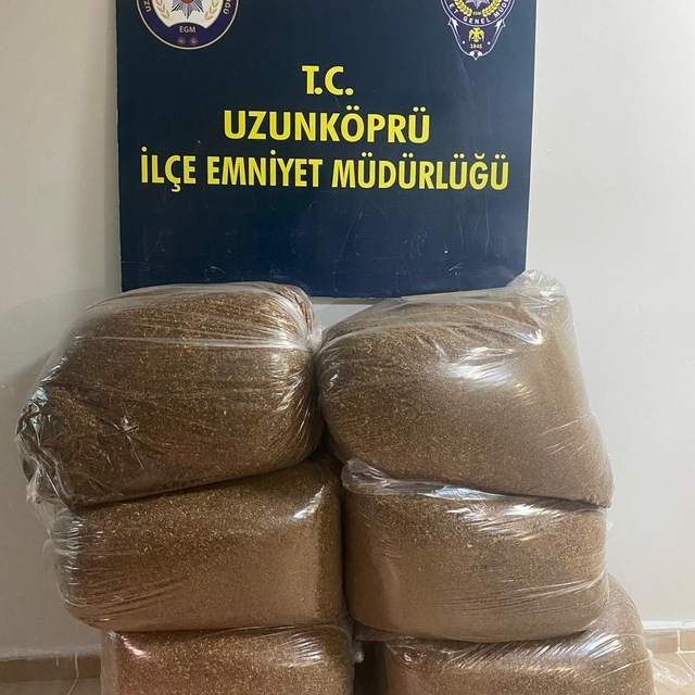 Edirne'de 120 kilogram kaçak tütün ele geçirildi