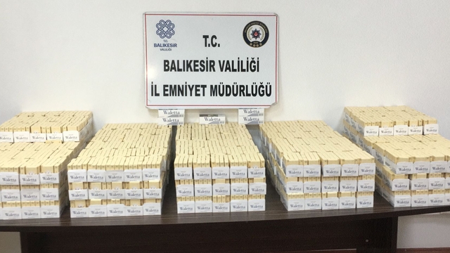 Balıkesir'de 125 bin 800 dolu makaron ele geçirildi