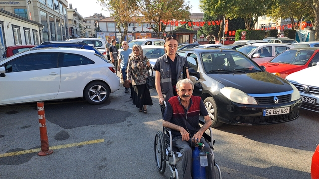 Sakarya Büyükşehir Belediyesi, 30 yıllık evli çiftlere ücretsiz sağlık taraması yaptırıyor