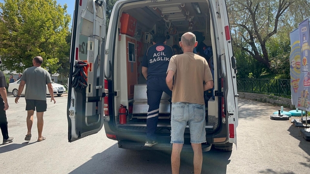 Eskişehir'de ikinci kattan düşen kişi yaralandı