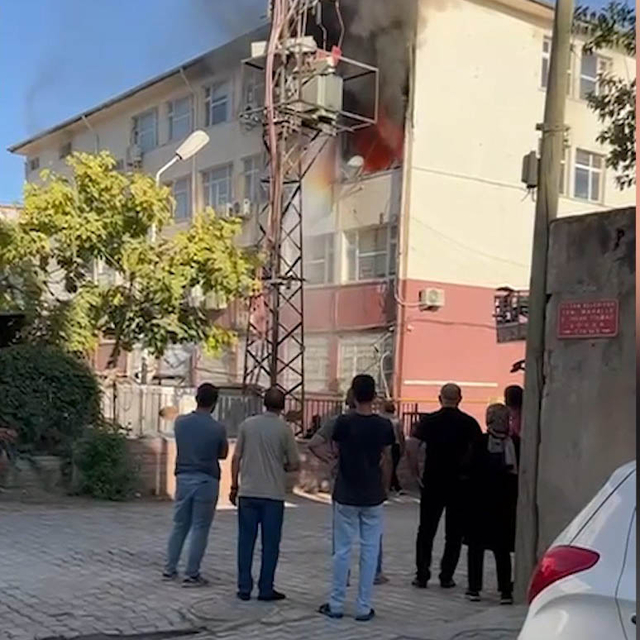 Şanlıurfa'daki Hilvan Hükümet Konağı'nda yangın