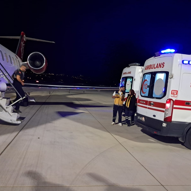Tokat'ta ambulans uçak 4,5 aylık bebek için havalandı
