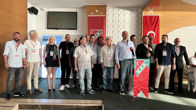 Karşıyaka'da yine yetki krizi