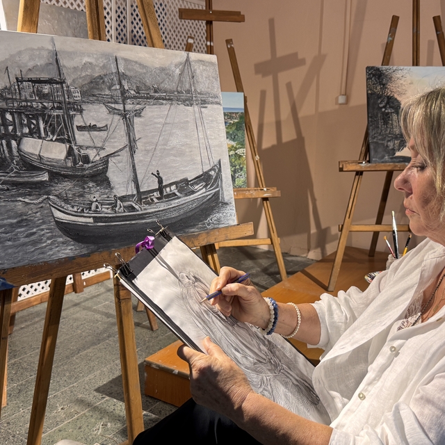 Resim tutkusu emekli öğretmeni 73 yaşında üniversiteli yaptı