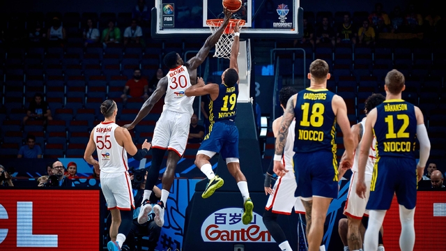 Karşıyaka eski oyuncularıyla gururlu