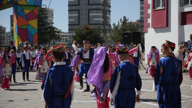 Niğde'de İlköğretim Haftası kutlandı