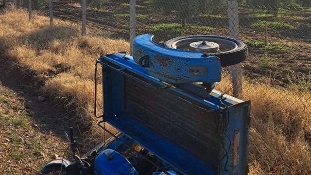 Manisa'da devrilen sepetli motosikletin sürücüsü öldü