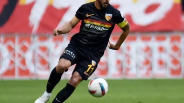 Gökhan Sazdağı Beşiktaş'a transfer oldu