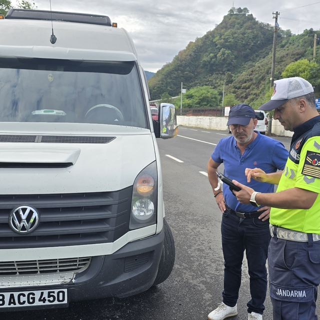 Espiye'de okul servisleri denetlendi