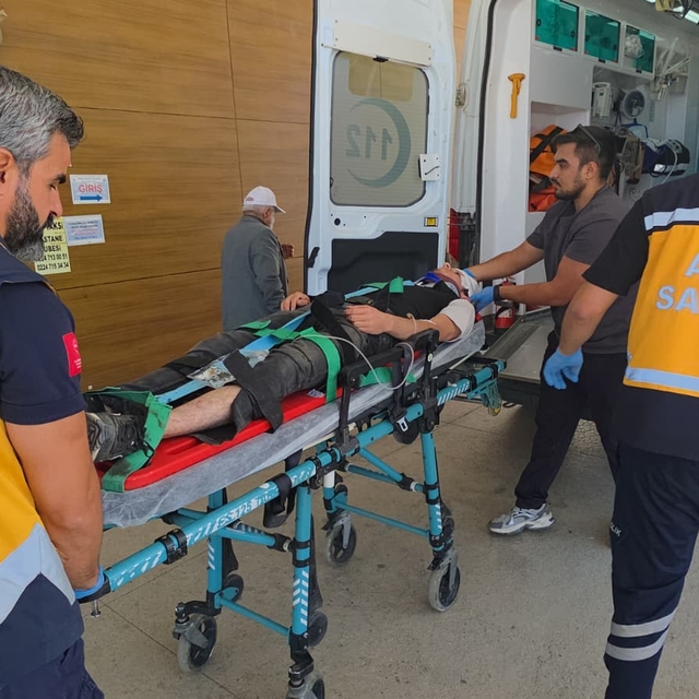 Bursa'da otomobille çarpışan bisikletli yaralandı