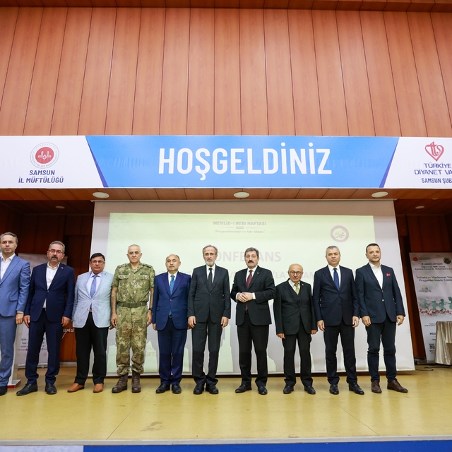 Samsun'da "Peygamberimiz ve Aile Ahlakı" konulu konferans düzenlendi