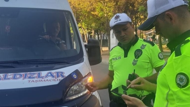 Kırklareli'nde okul çevreleri ile servis araçları denetlendi