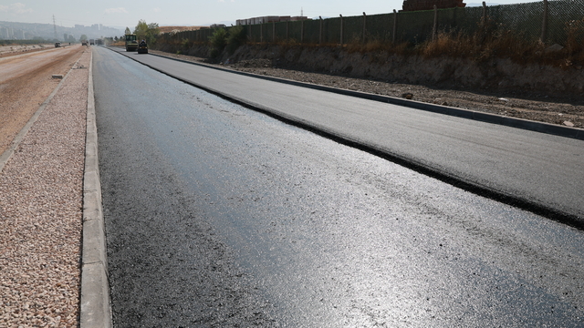 Tokat Belediyesi çift tabakalı asfalt dönemi başlattı