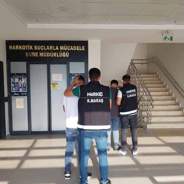 Kahramanmaraş'ta uyuşturucu operasyonunda yakalanan 2 zanlı tutuklandı