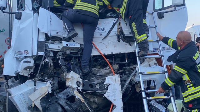 Mersin'de zincirleme trafik kazasında 5 kişi yaralandı