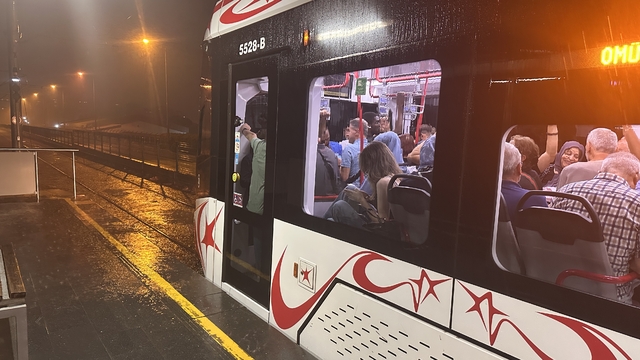 Samsun'da sağanak yağış etkili oldu