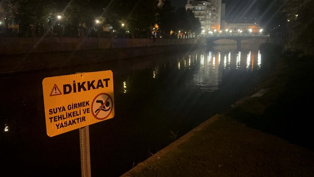 Eskişehir'de Porsuk Çayı'na düşen Afganlı genç hayatını kaybetti