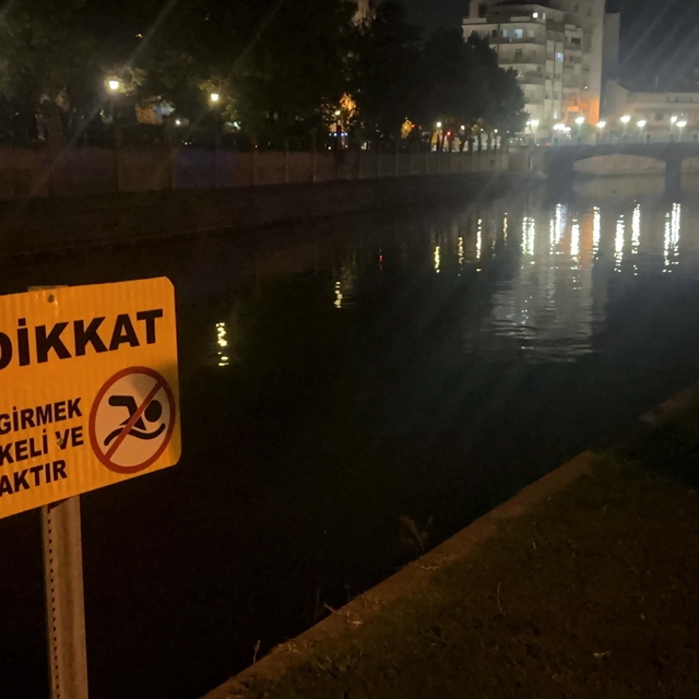 Eskişehir'de Porsuk Çayı'na düşen Afganlı genç hayatını kaybetti