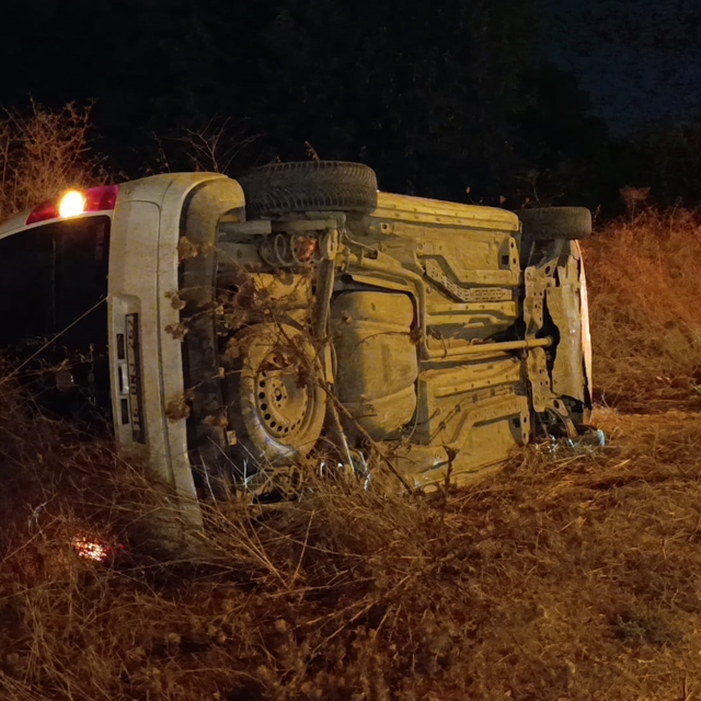 Bursa'da cip ile hafif ticari araç çarpıştı