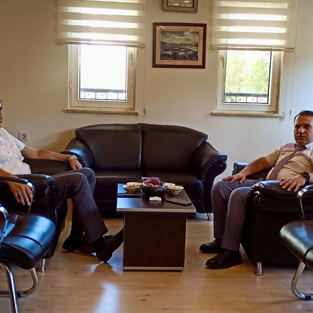 Anamur Kaymakamı Duru'dan Bozyazı Kaymakamı Topsakaloğlu'na ziyaret