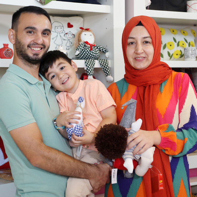 Lösemi hastası Yiğit'in annesi: Çektiği acılar küçücük bir çocuk için dayan...