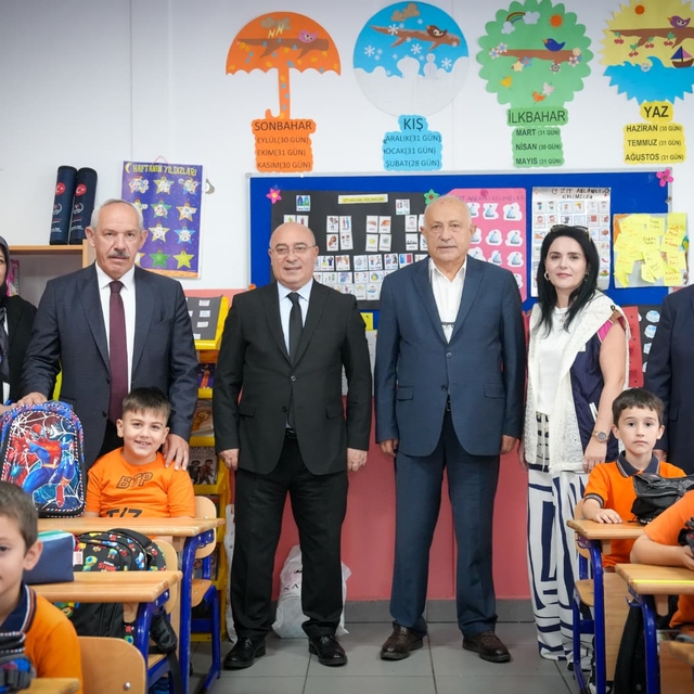 Trabzon'da öğrencilere kırtasiye ve okul çantası desteği