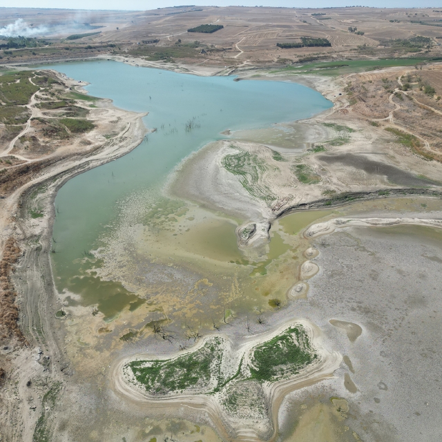 Tekirdağ'daki Türkmenli Göleti'nde su seviyesi yüzde 2'nin altına düştü