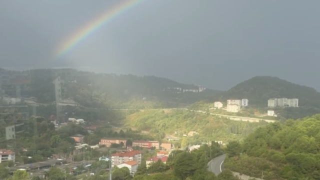Amasra'da yağmur sonrası gökkuşağı oluştu