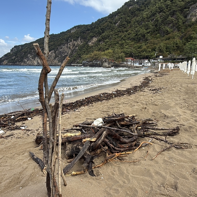 İnkumu sahilinde kirlilik