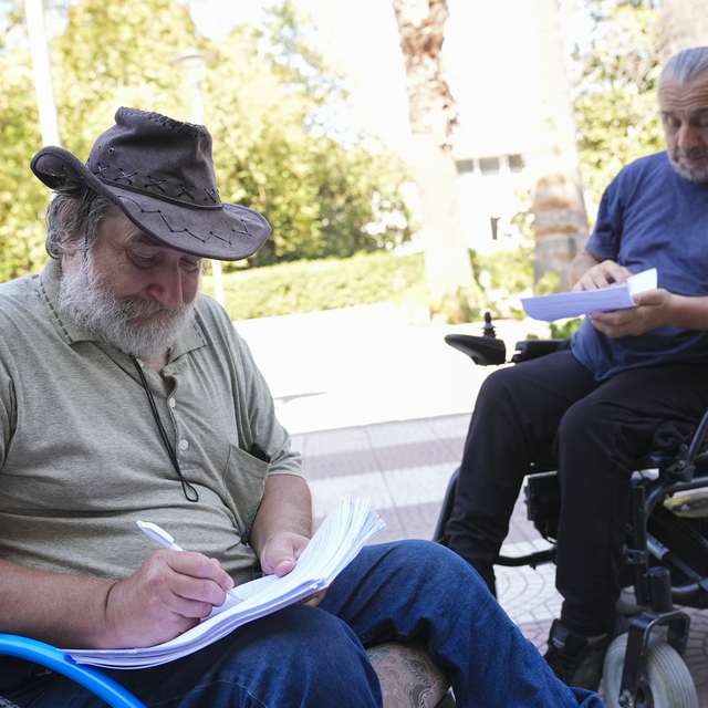 İzmir'de engellilerden "ulaşımda kesintisiz erişim" talebi