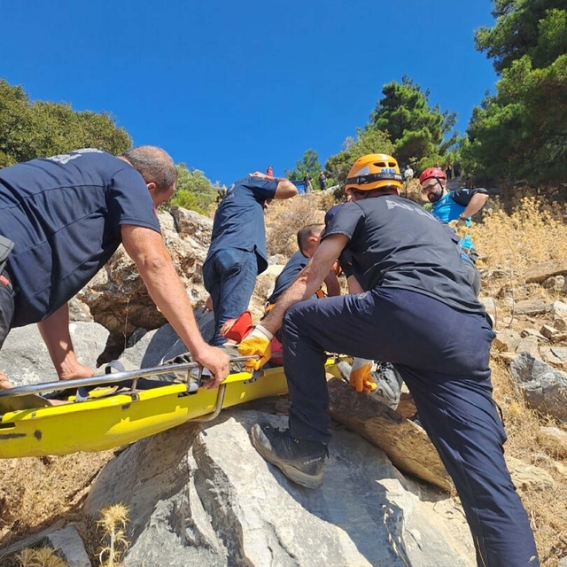 Uçuruma düşen arıcı ağır yaralandı
