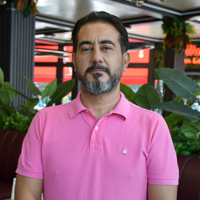 Fransa'da bir kasabada kebapçı açılmasının yasaklanması Adana'da tepkiyle k...