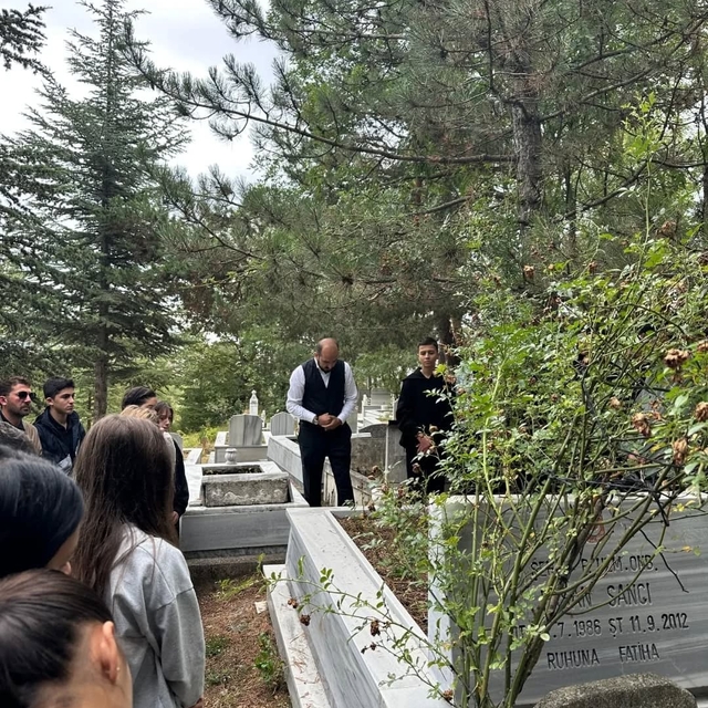 Ladik Şehit Ersan Sancı Anadolu Lisesi'ne adını veren şehit Ersan Sancı anı...