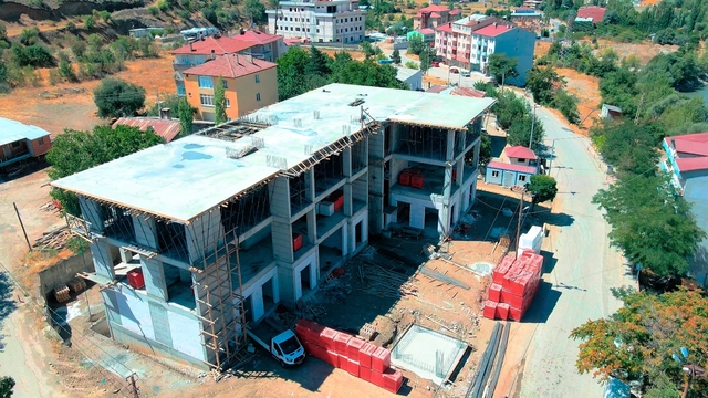 Çamoluk'ta yeni hükumet konağı inşası sürüyor