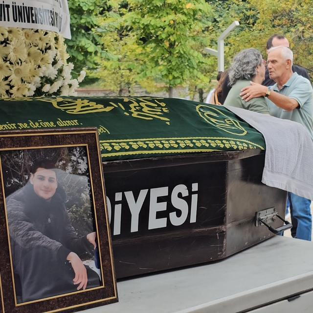 Doğum gününde kaza yapan Kayra öldü