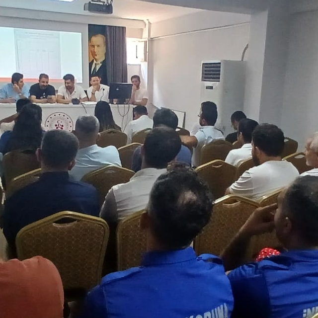 Diyarbakır'da "Kamu Spor Oyunları Projesi" bilgilendirme toplantısı yapıldı