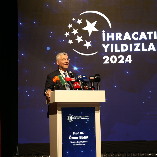 Ticaret Bakanı Ömer Bolat, Denizli'de "İhracatın Yıldızları Ödül Töreni"nde...