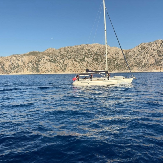 Marmaris açıklarında 70 düzensiz göçmen yakalandı