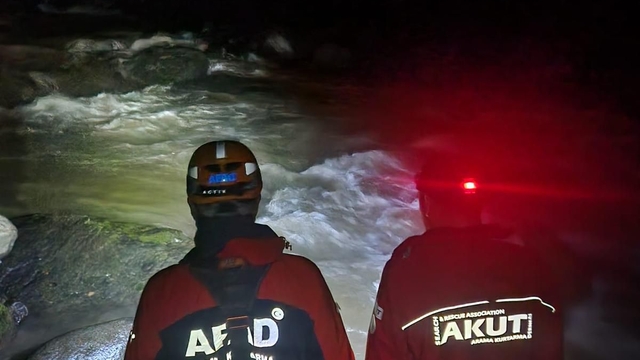 Rize'de engebeli arazide yuvarlanan turist hayatını kaybetti