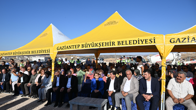 Gaziantep'te 360 konutun temel atma töreni gerçekleştirildi