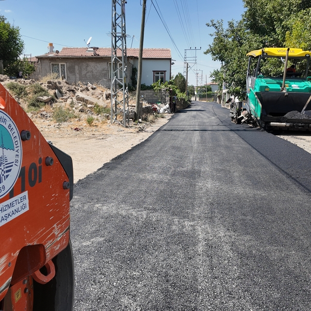 Kayseri Büyükşehir Belediyesinden Develi'ye sıcak asfalt yatırımı