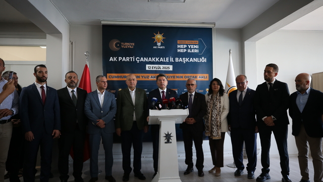 Adalet Bakanı Tunç, AK Parti Çanakkale İl Başkanlığı'nda konuştu: