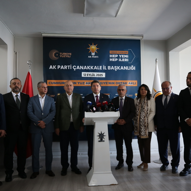 Adalet Bakanı Tunç, AK Parti Çanakkale İl Başkanlığı'nda konuştu: