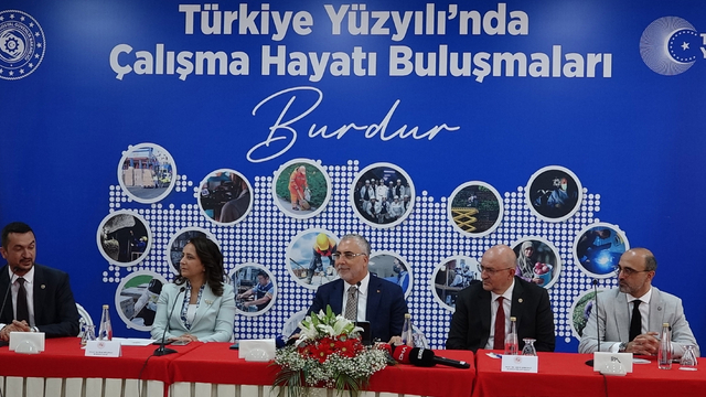 Bakan Işıkhan: Türkiye, dünyanın güven adası olmaya devam etmekte