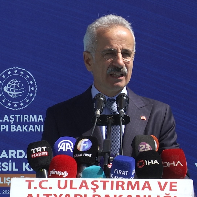 Bakan Uraloğlu: Hazardağlı Yeni Nesil Kavşağı, modern ulaşım anlayışımızın...