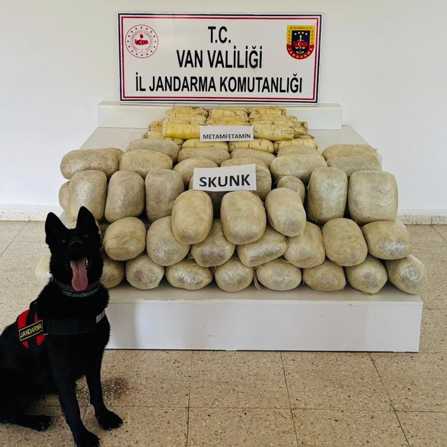 Van'da 106 kilo 714 gram uyuşturucu ele geçirildi