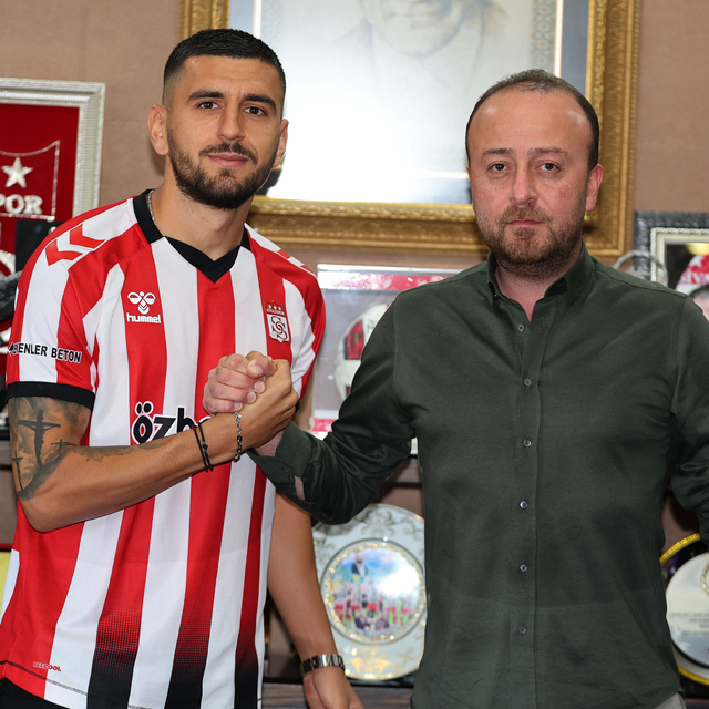 Daniel Avramovski Sivasspor'da