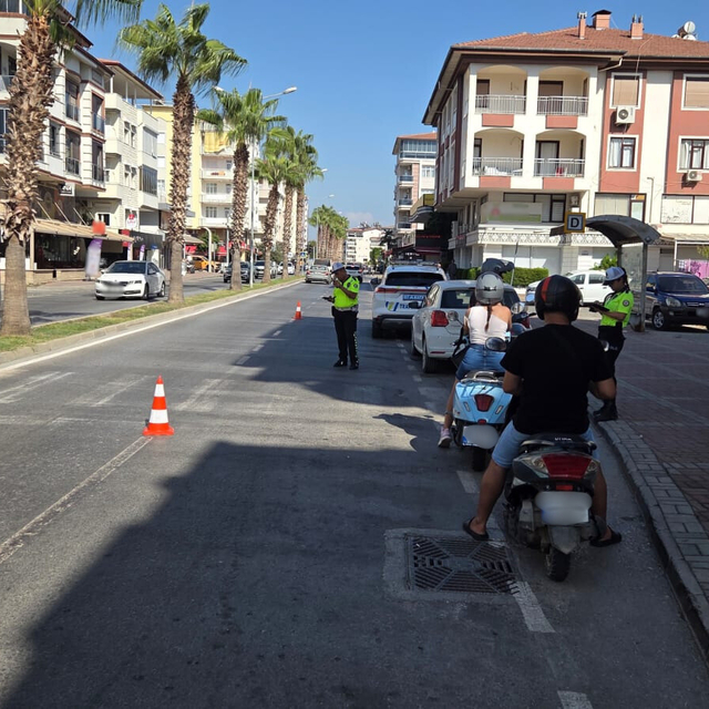 Antalya'da motosiklet kullanıcılarına yönelik denetim yapıldı